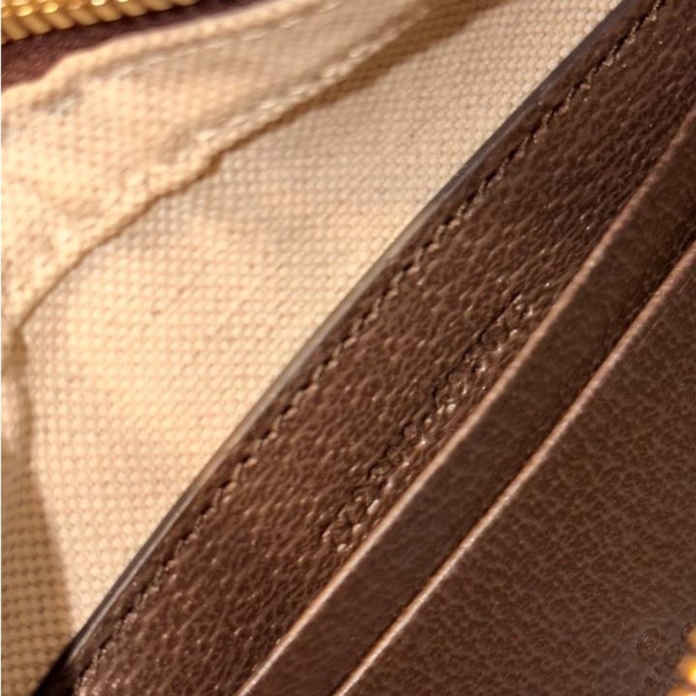 Gucci Classic Brown and Cream Shoulder Bag - Picture 9 of 10